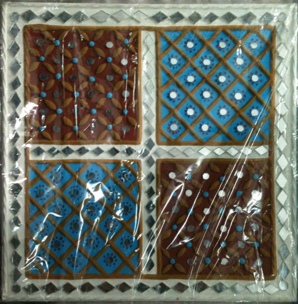 Red and blue color mud art